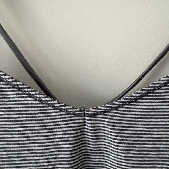 Lululemon Breezy Tank Divided Stripe Heathered Light Grey Heathered Dark Slate - Picture 10 of 14